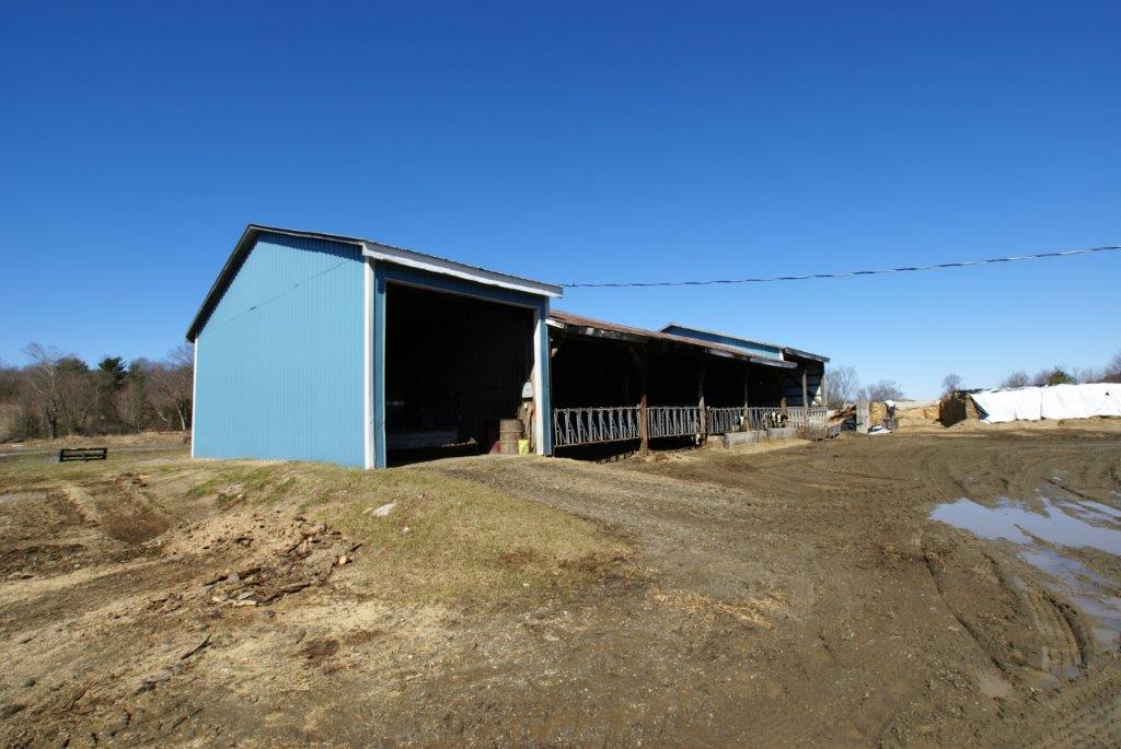 Braymer's Mountain Farm Barns
